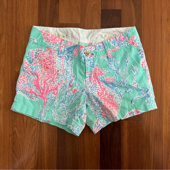 NWOT Lilly Pulitzer 5” Callahan Shorts in Fansea - Picture 2 of 5